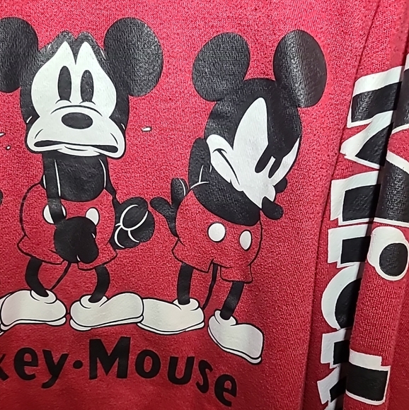 Disney Mickey Mouse Club Emotions Red Sweatshirt Sweater Juniors XL - Picture 3 of 8